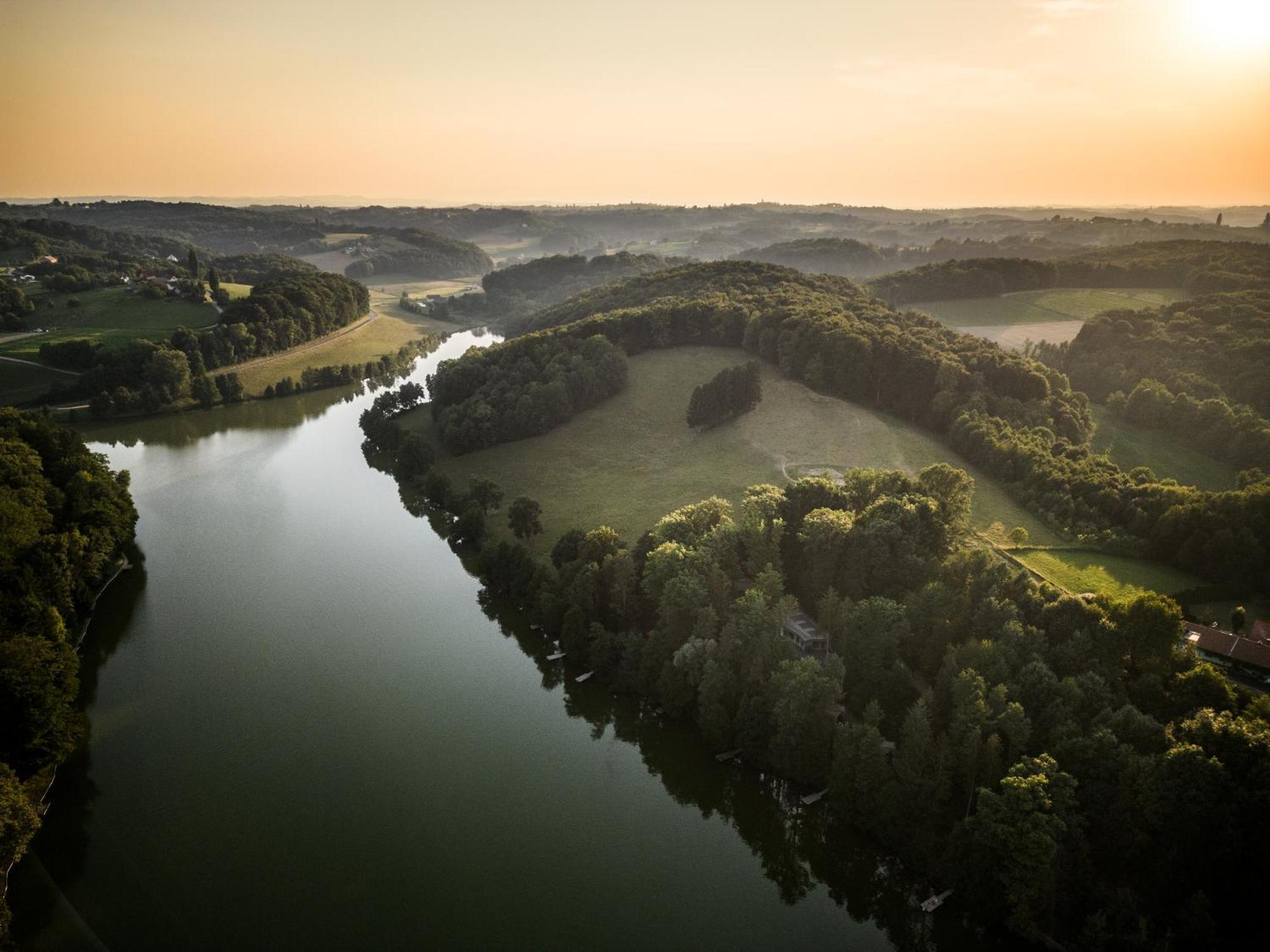 Falkensteiner Premium Camping Lake Blagus Sveti Jurij ob Scavnici Luaran gambar